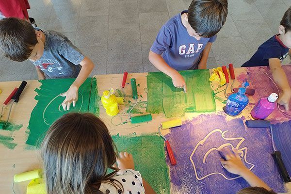 Taller de pintura infantil Txakolingunea